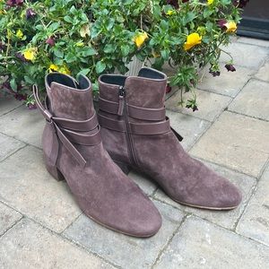 Etienne Aigner Tempest coffee brown suede bootie 7.5
